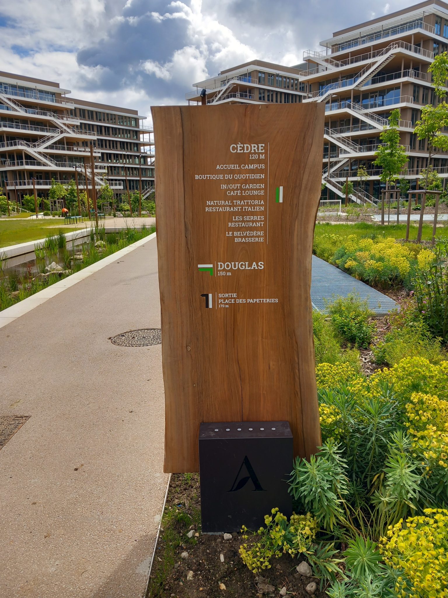 Actualités Du Monde De L'enseigne Lumineuse | Exo Signs, Enseigniste Paris